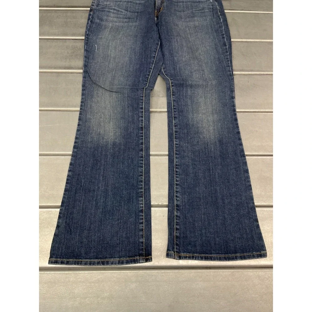 Levis 515‎ Jeans Womens 34X32 Blue Medium Wash Denim Boot Cut